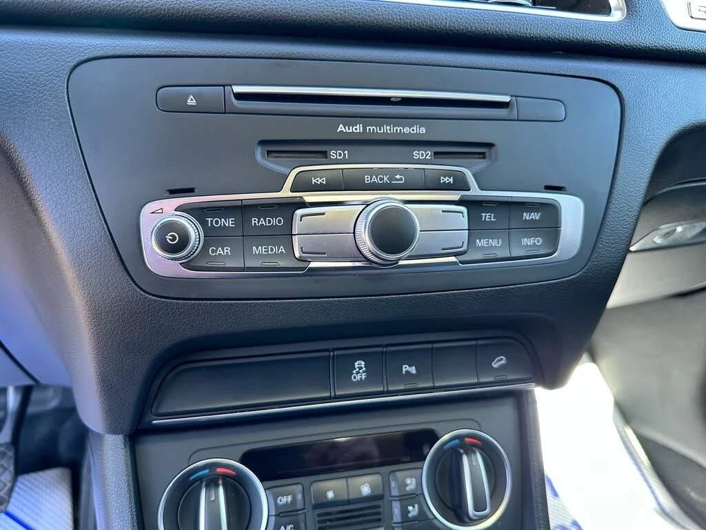 Audi Q3 uattro* Progressiv* АвтоКредит* (ЦЕНА ДО БГ), снимка 11 - Автомобили и джипове - 54215521