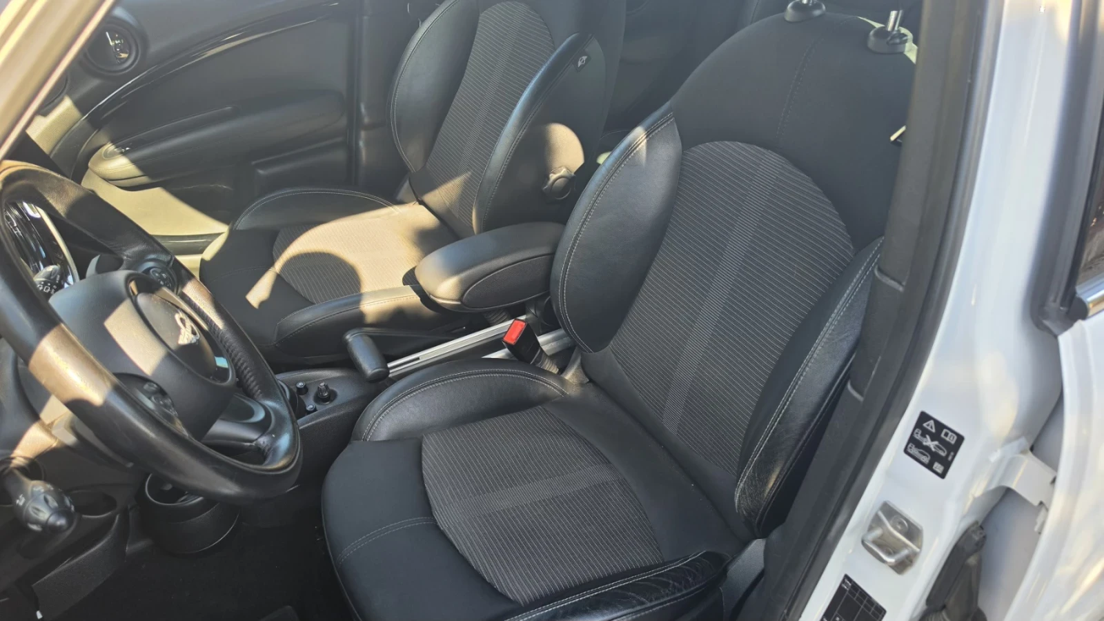 Mini Countryman 2.0SD 4x4, снимка 13 - Автомобили и джипове - 54544737