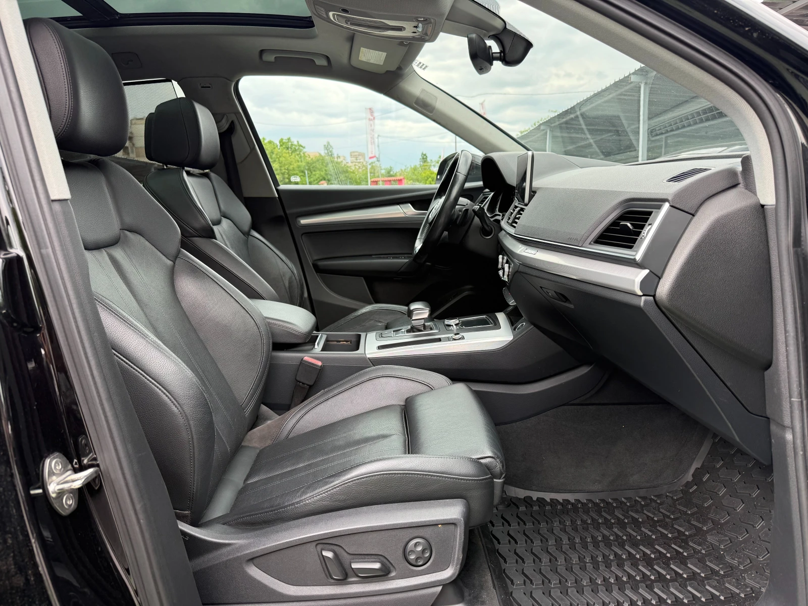 Audi Q5 PRESTIGE, снимка 8 - Автомобили и джипове - 54645505