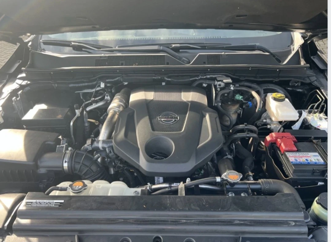 Nissan Navara, снимка 7 - Автомобили и джипове - 55904848
