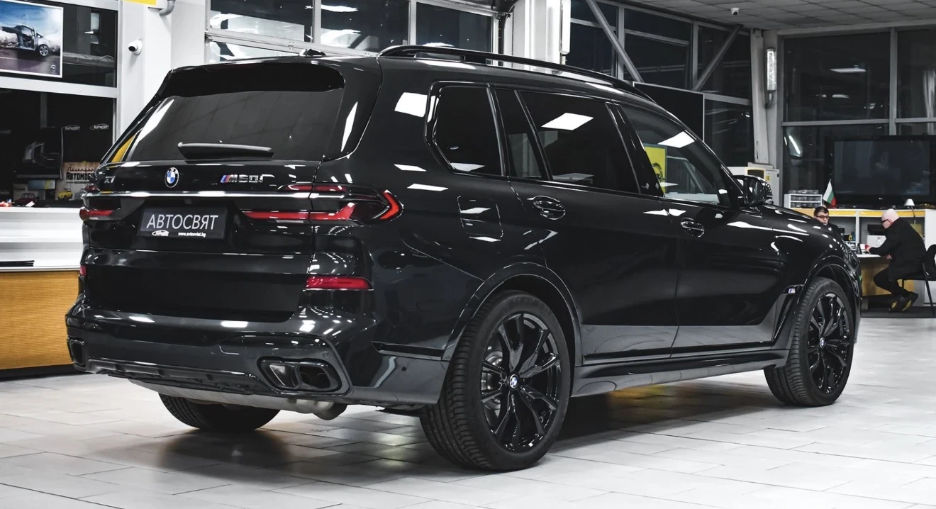 BMW X7  M60i, снимка 5 - Автомобили и джипове - 56463652