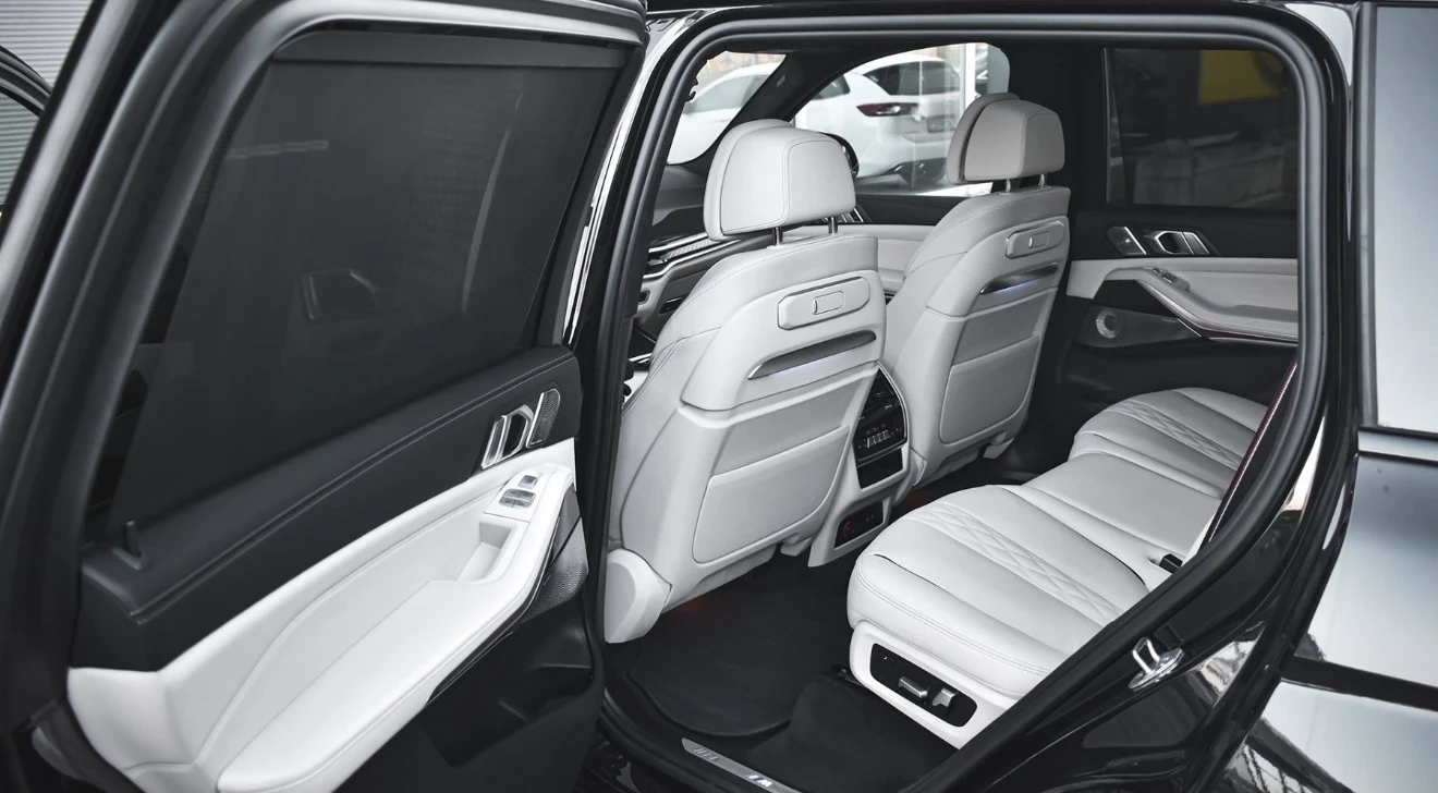 BMW X7  M60i, снимка 9 - Автомобили и джипове - 56463652