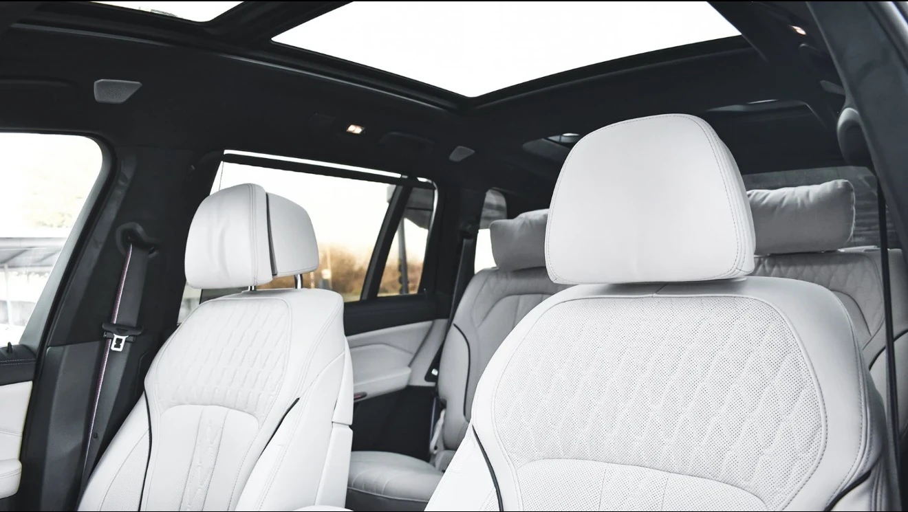 BMW X7  M60i, снимка 10 - Автомобили и джипове - 56463652