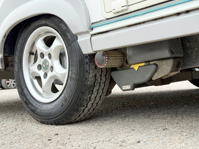 Каравана Adria Adora 472 LU+ ФОРСЕЛТ/МОТО МУВЪР/ПОДОВО ОТОПЛЕНИЕ, снимка 5 - Каравани и кемпери - 52861577