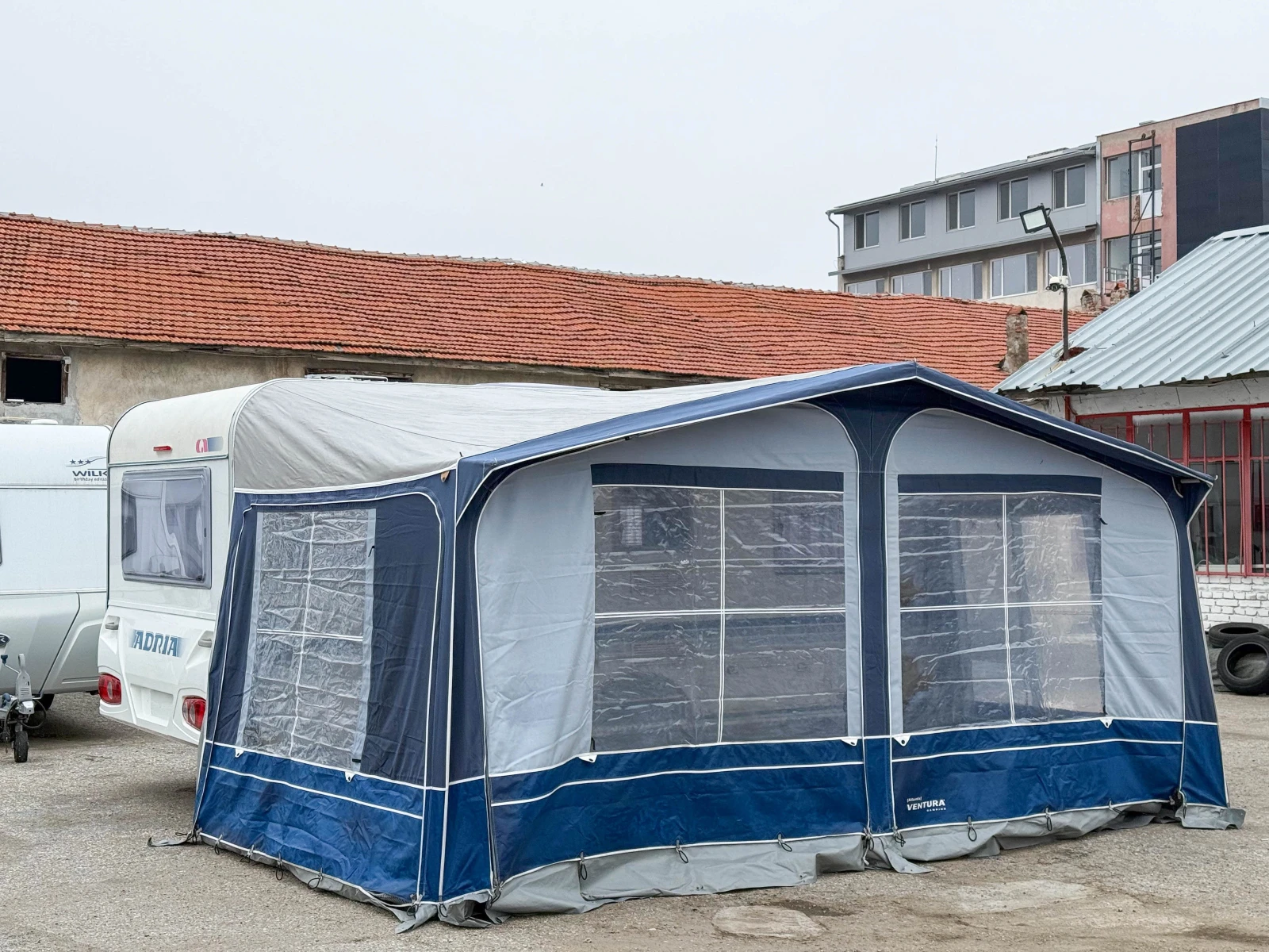 Каравана Adria Adora 472 LU+ ФОРСЕЛТ/МОТО МУВЪР/ПОДОВО ОТОПЛЕНИЕ - изображение 7