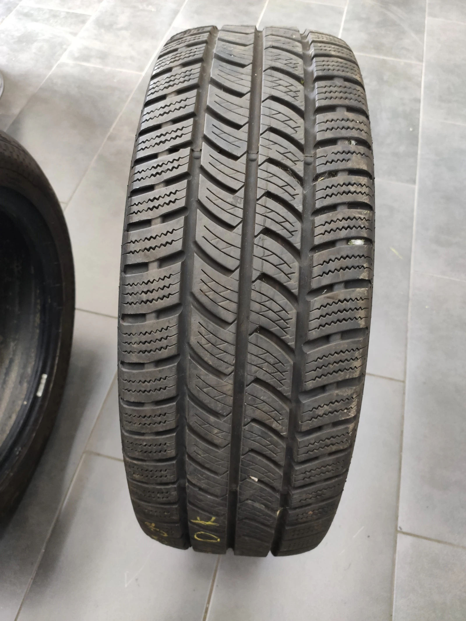  235/65R16 | Mobile.bg   2