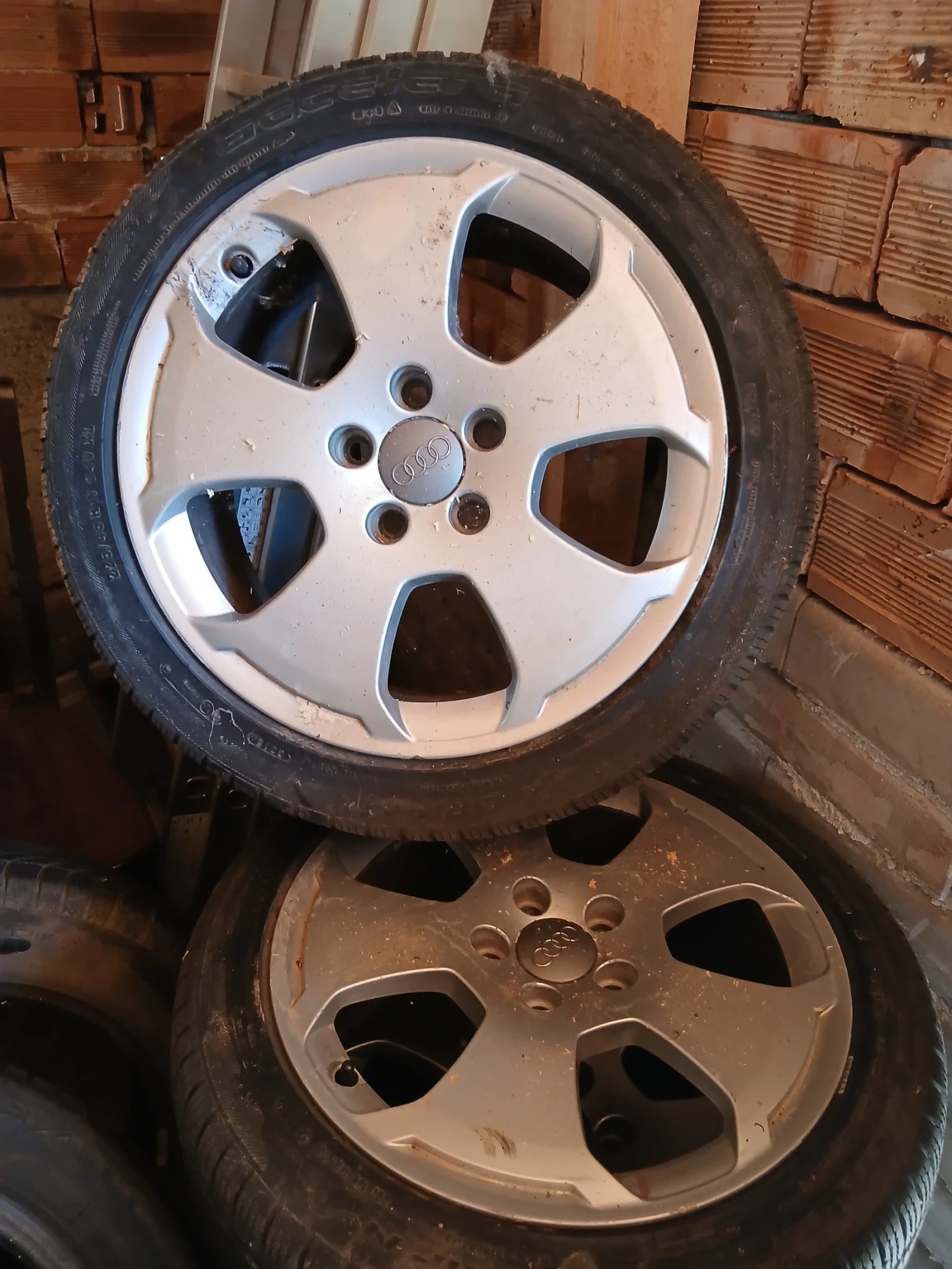    225/45R17  Audi A3 | Mobile.bg   1