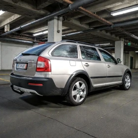����� �� �������� �� Skoda Octavia SCOUT * 4X4 * ������� DSG-6 * 180000km * ������  