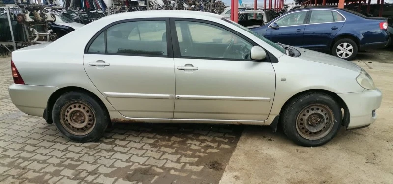 Toyota Corolla 2.0, снимка 4 - Автомобили и джипове - 39510912