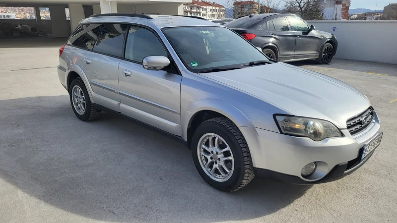 Subaru Outback 2.5 бензин газ, снимка 4 - Автомобили и джипове - 44223237