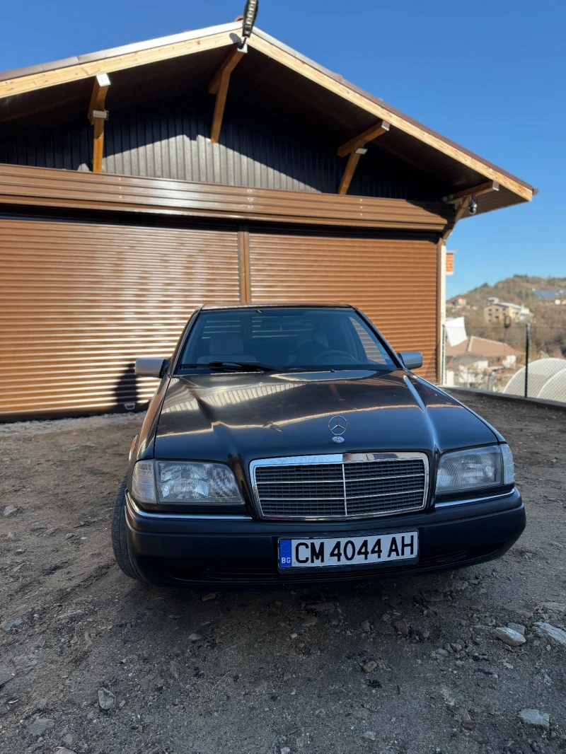 Mercedes-Benz C 200, снимка 1 - Автомобили и джипове - 48090725