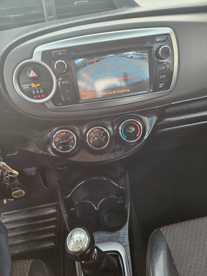 Toyota Yaris 1.33, снимка 11 - Автомобили и джипове - 48755955