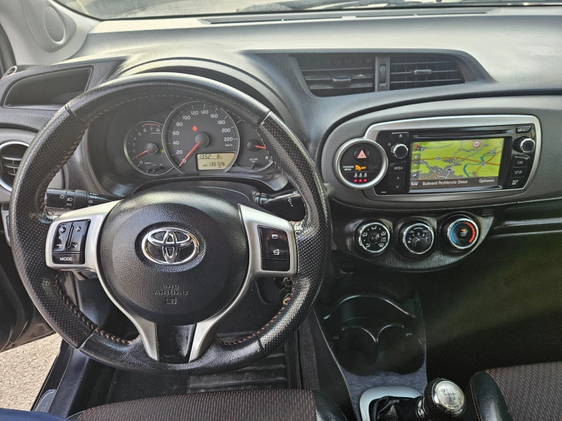 Toyota Yaris 1.33, снимка 10 - Автомобили и джипове - 48755955