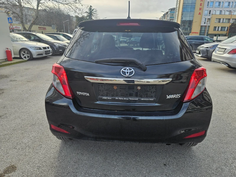 Toyota Yaris 1.33, снимка 4 - Автомобили и джипове - 48755955