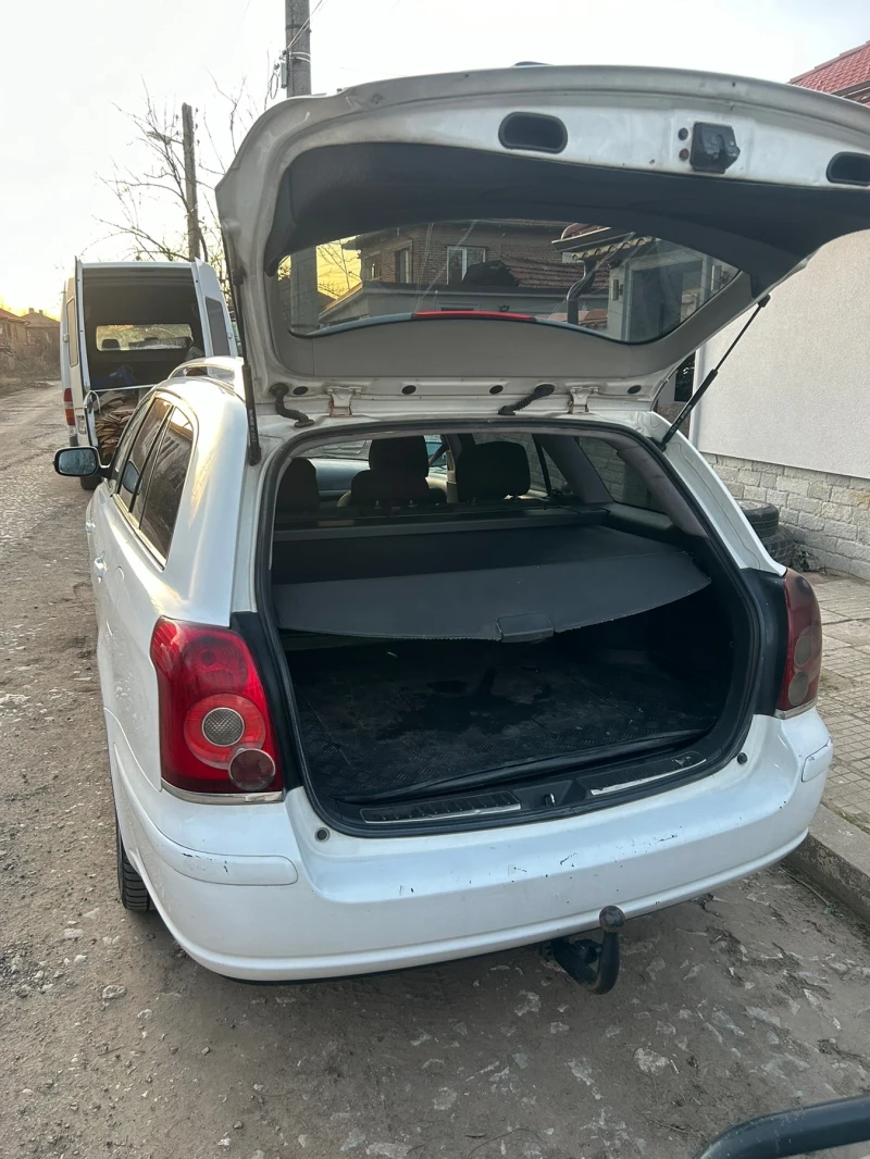 Toyota Avensis, снимка 6 - Автомобили и джипове - 49446716