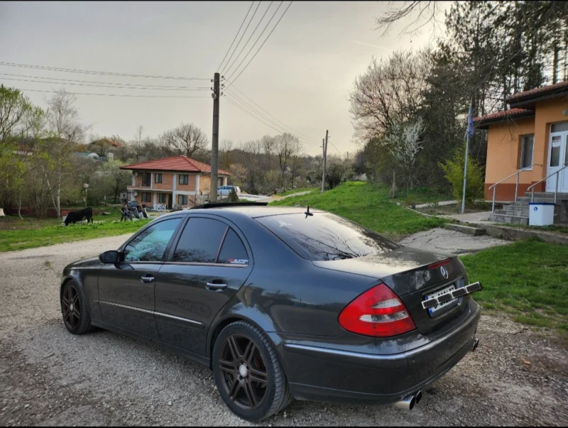 Mercedes-Benz E 320, снимка 3 - Автомобили и джипове - 49475933