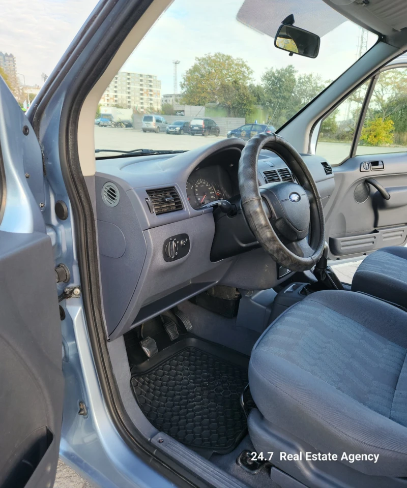 Ford Tourneo Connect, снимка 9 - Автомобили и джипове - 52201008
