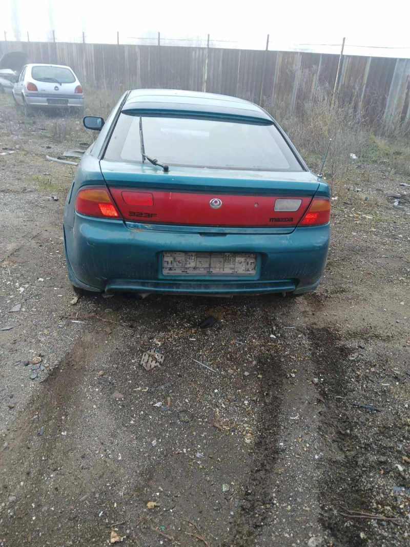 Mazda 323 F, снимка 2 - Автомобили и джипове - 52810820