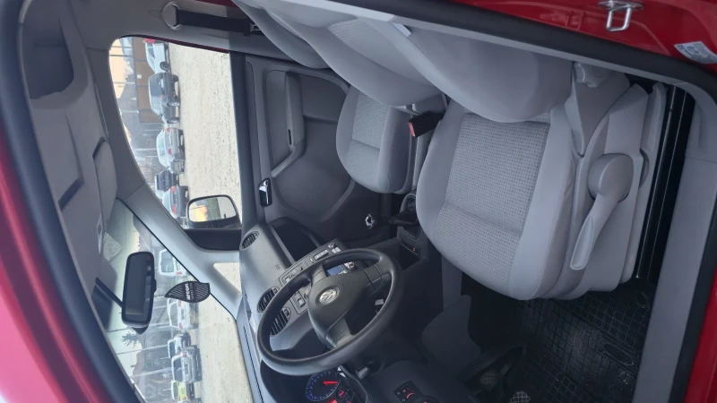 VW Caddy LIFE, снимка 8 - Автомобили и джипове - 52857228