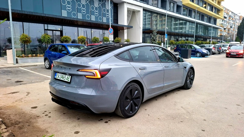 Tesla Model 3 LFP, снимка 8 - Автомобили и джипове - 52860673