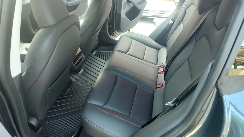 Tesla Model 3 LFP, снимка 15 - Автомобили и джипове - 52860673