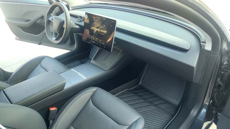 Tesla Model 3 LFP, снимка 12 - Автомобили и джипове - 52860673