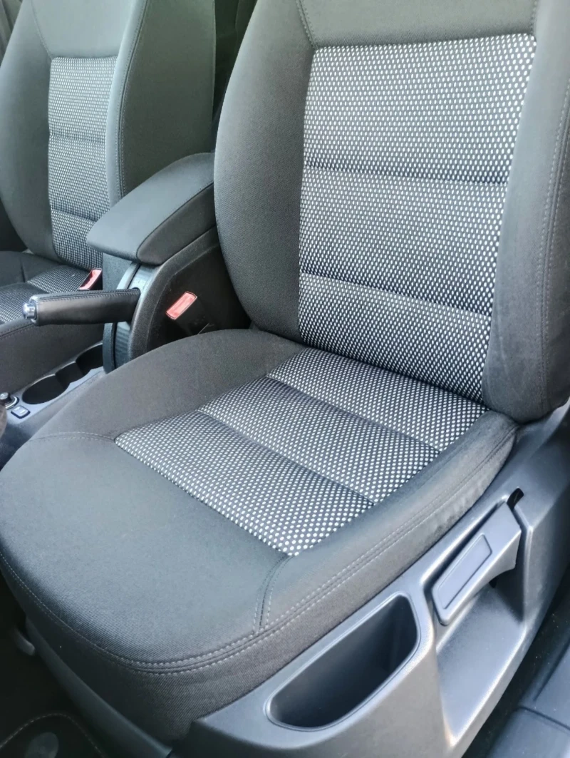 Skoda Octavia SCOUT * 4X4 * АВТОМАТ DSG-6 * 180000km * УНИКАТ * , снимка 13 - Автомобили и джипове - 53090820