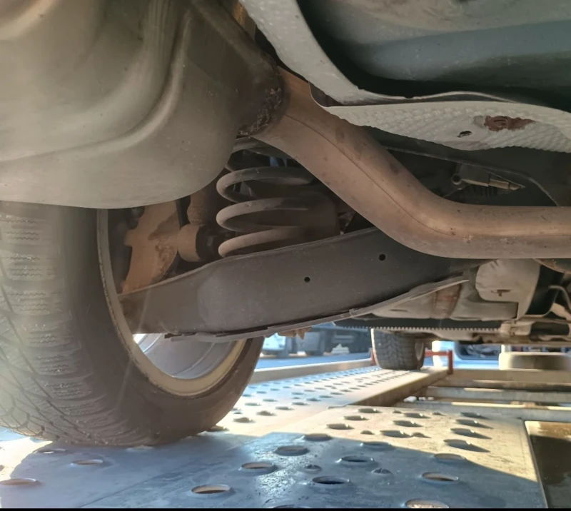 Skoda Octavia SCOUT * 4X4 * АВТОМАТ DSG-6 * 180000km * УНИКАТ * , снимка 16 - Автомобили и джипове - 53090820