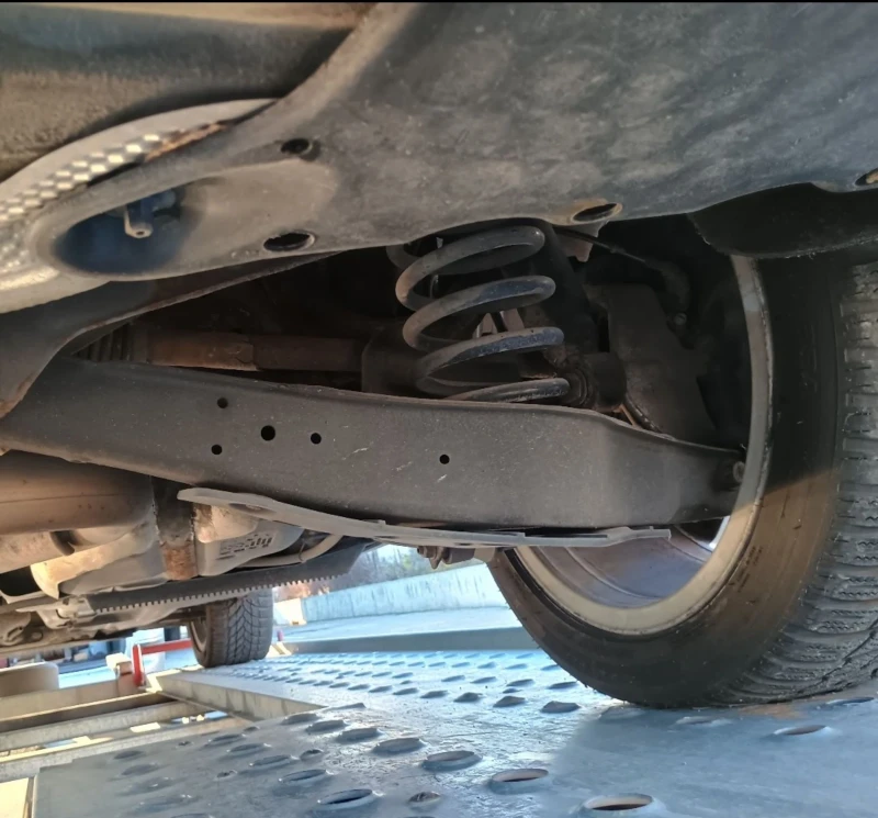 Skoda Octavia SCOUT * 4X4 * АВТОМАТ DSG-6 * 180000km * УНИКАТ * , снимка 17 - Автомобили и джипове - 53090820