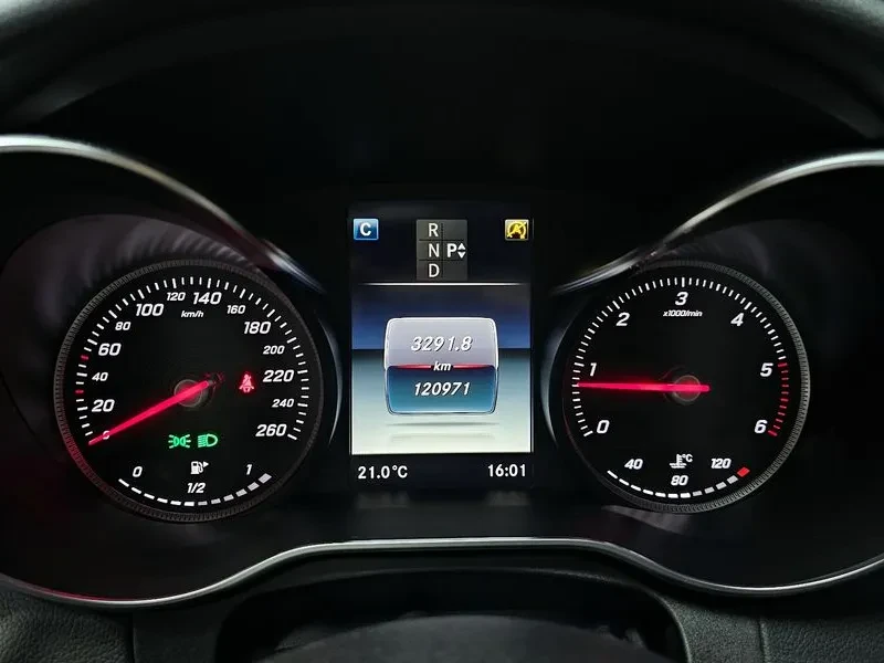 Mercedes-Benz C 180  - изображение 8