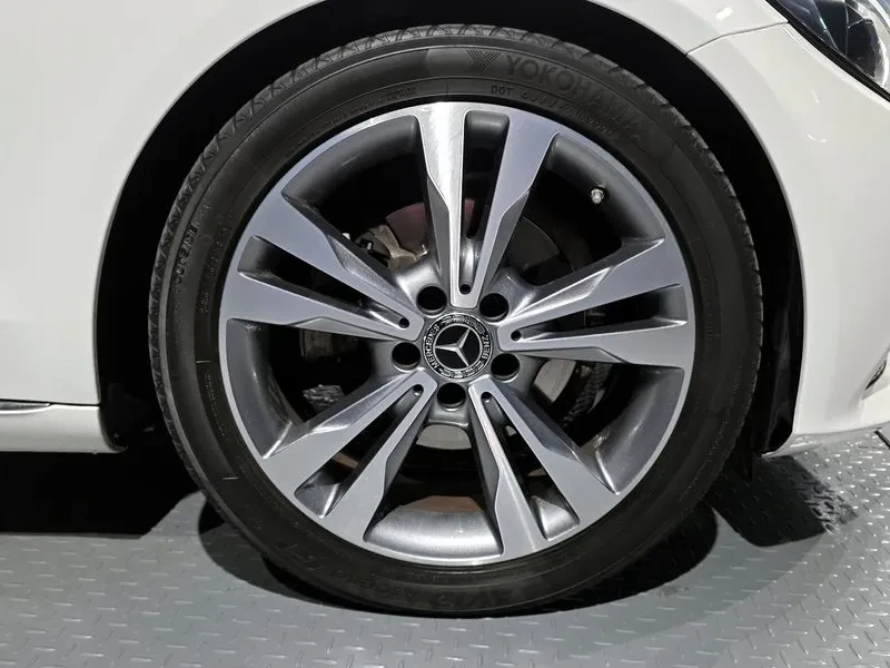 Mercedes-Benz C 180  - изображение 5