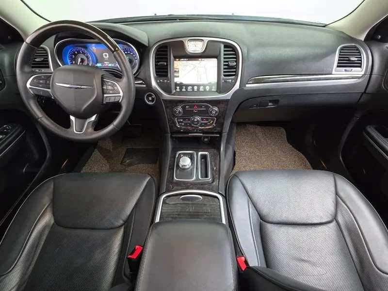Chrysler 300c 3.6 - САМО 30% АВАНС, снимка 7 - Автомобили и джипове - 55991304