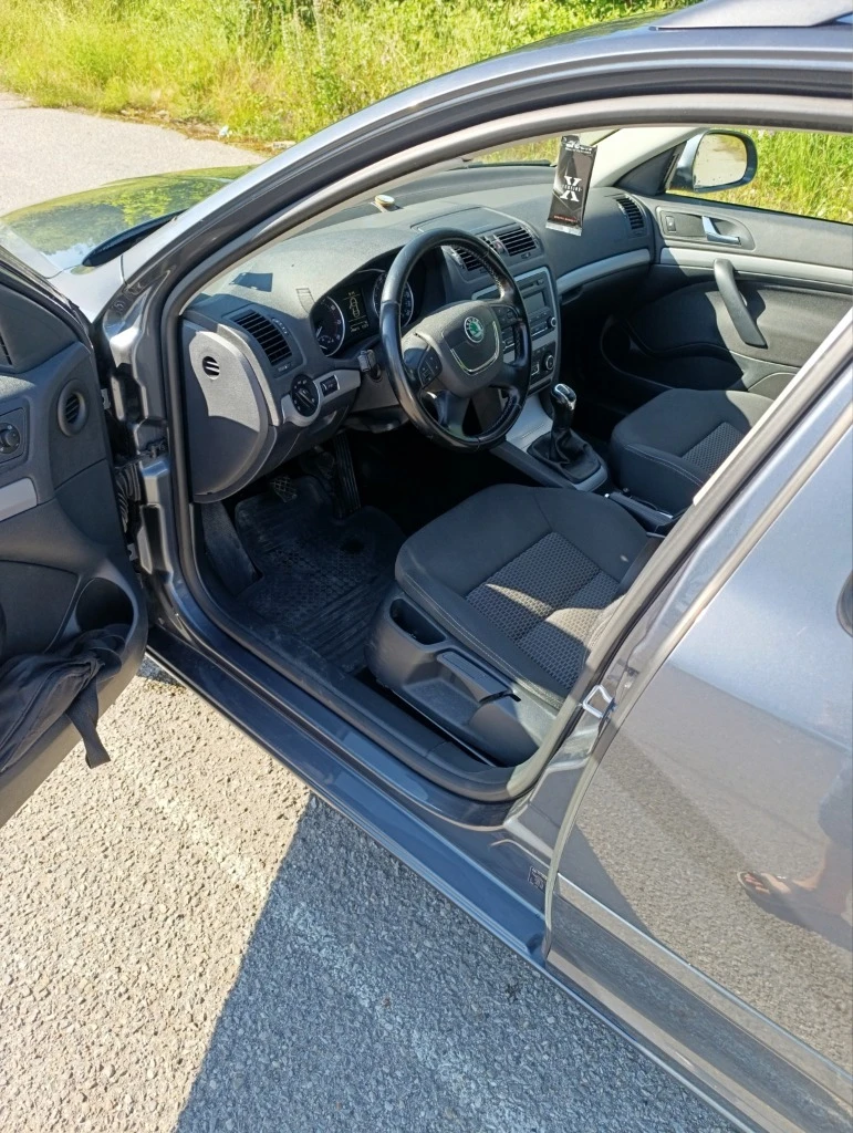 Skoda Octavia, снимка 4 - Автомобили и джипове - 56204614