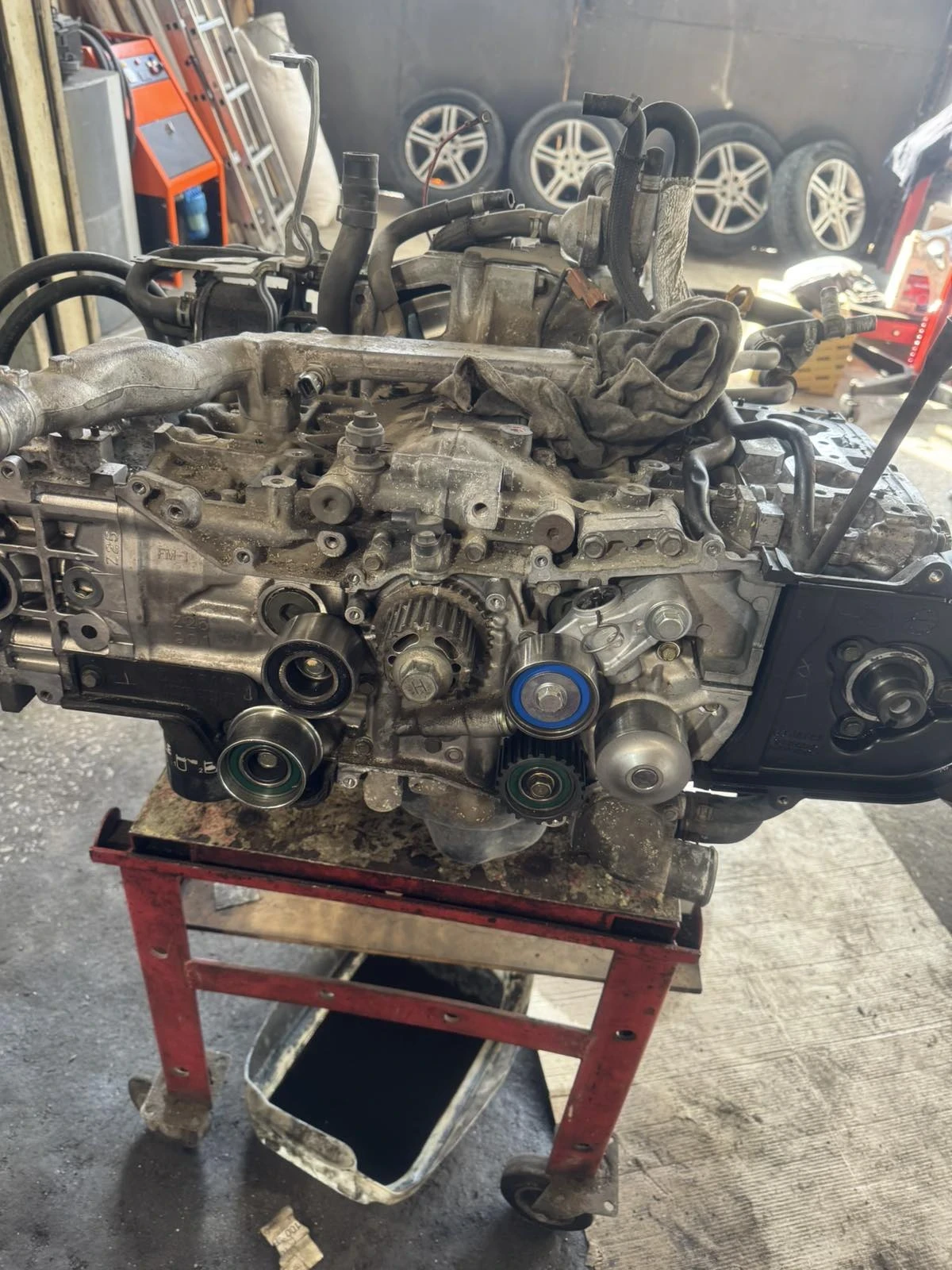 Subaru Outback 2.5 бензин газ, снимка 7 - Автомобили и джипове - 44223237