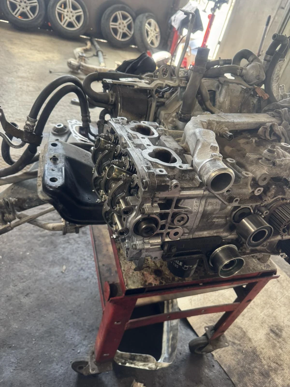 Subaru Outback 2.5 бензин газ, снимка 12 - Автомобили и джипове - 44223237