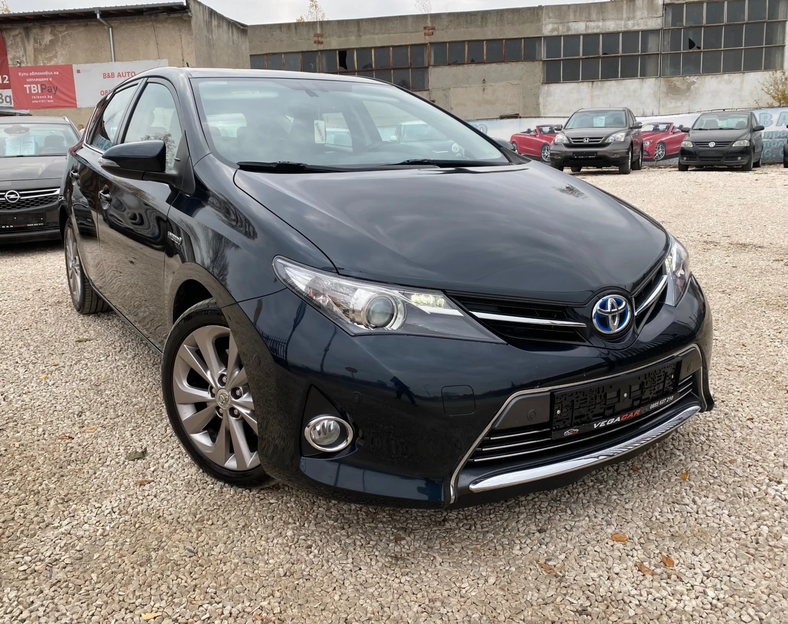 Toyota Auris 1.8 Hybrid/Kamera/Navi/Avtomat/165377 km! - изображение 3