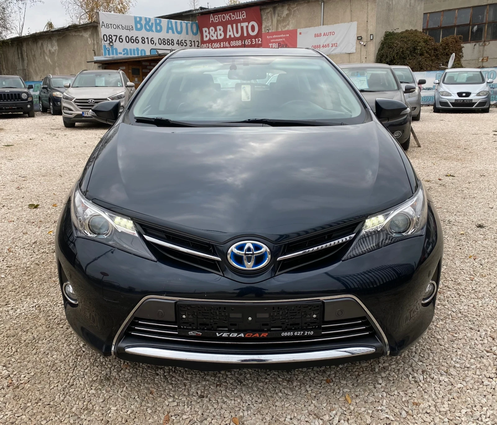 Toyota Auris 1.8 Hybrid/Kamera/Navi/Avtomat/165377 km! - изображение 2