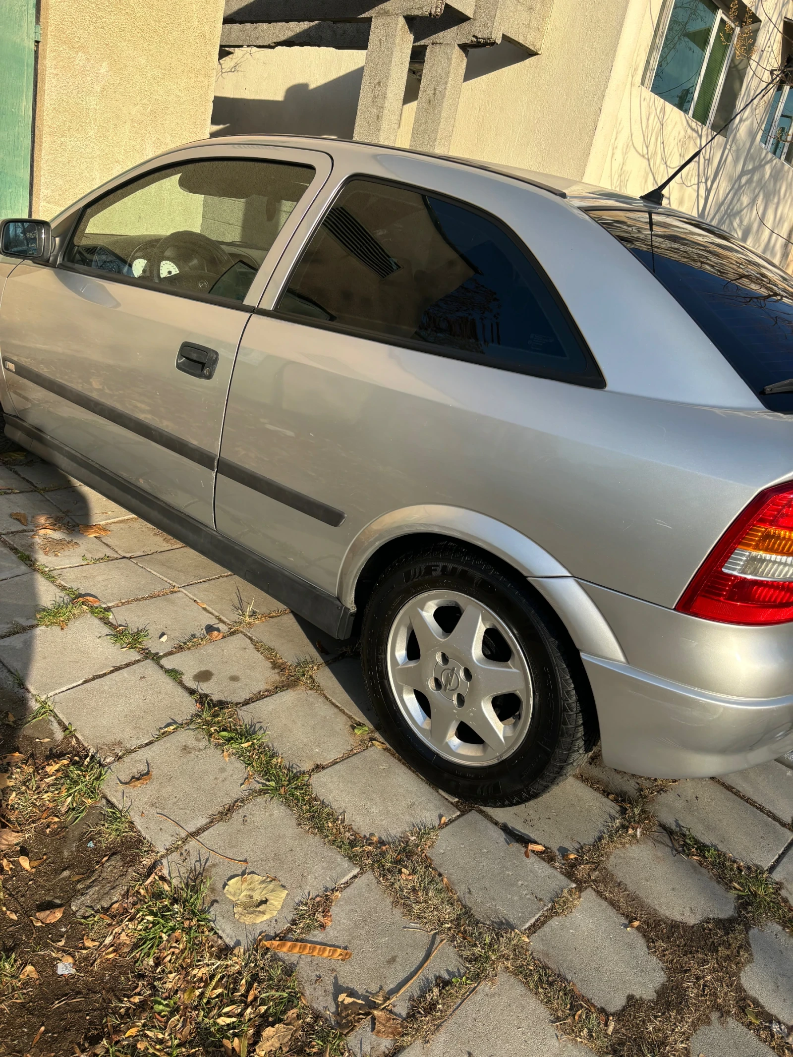 Opel Astra Опел Астра 1.6 101кс - изображение 4