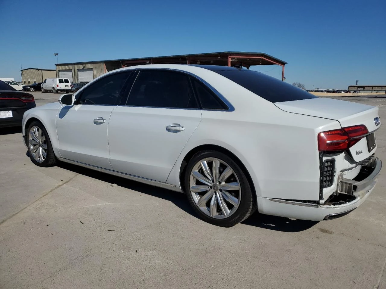 Audi A8 L QUATTRO* MATRIX* ПАНО* ОБДУХВАНЕ* 360*  - изображение 6