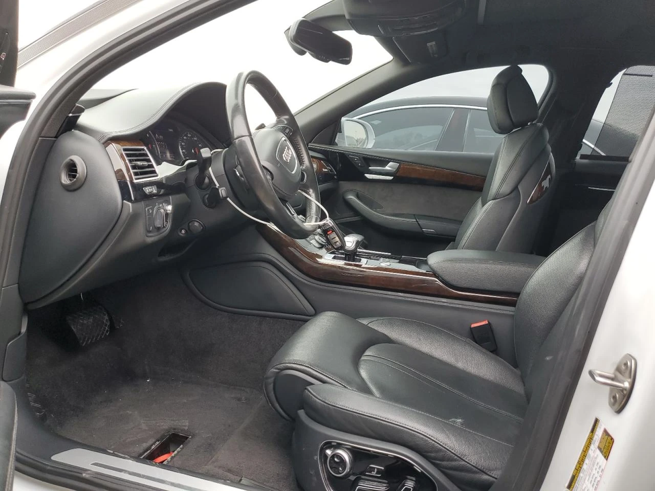 Audi A8 L QUATTRO* MATRIX* ПАНО* ОБДУХВАНЕ* 360*  - изображение 8