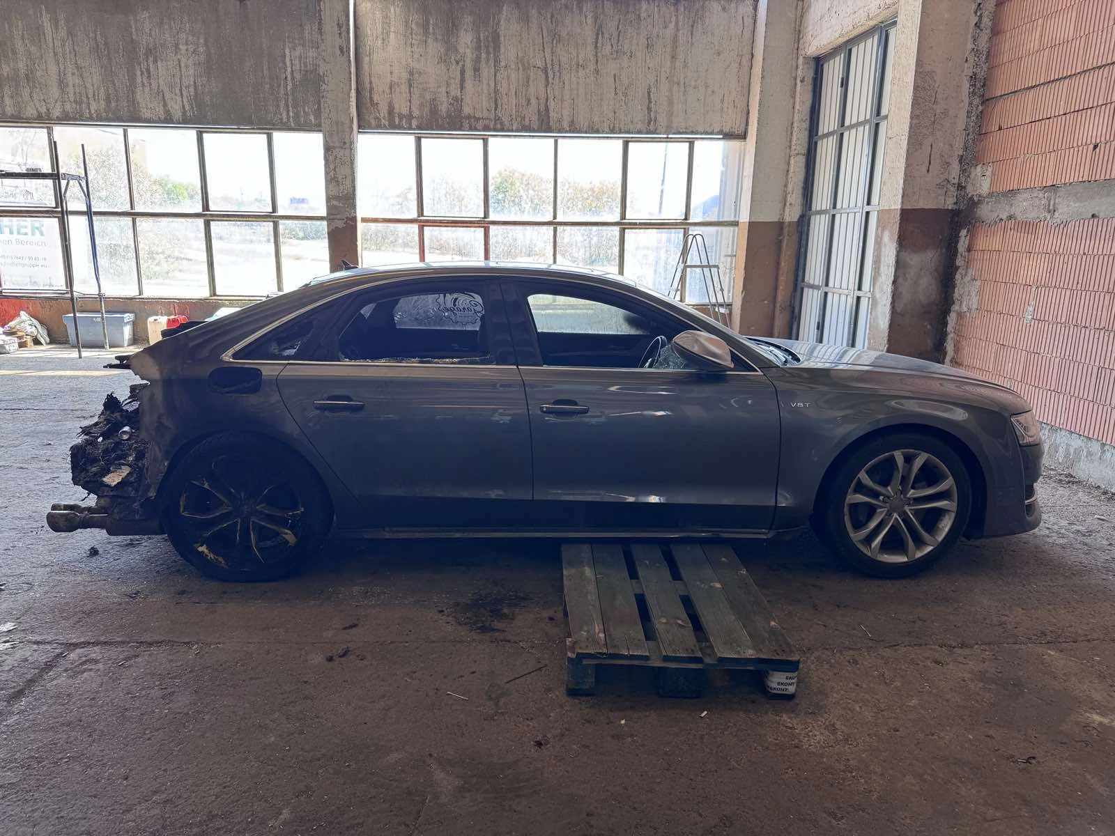 Audi S8  - изображение 7