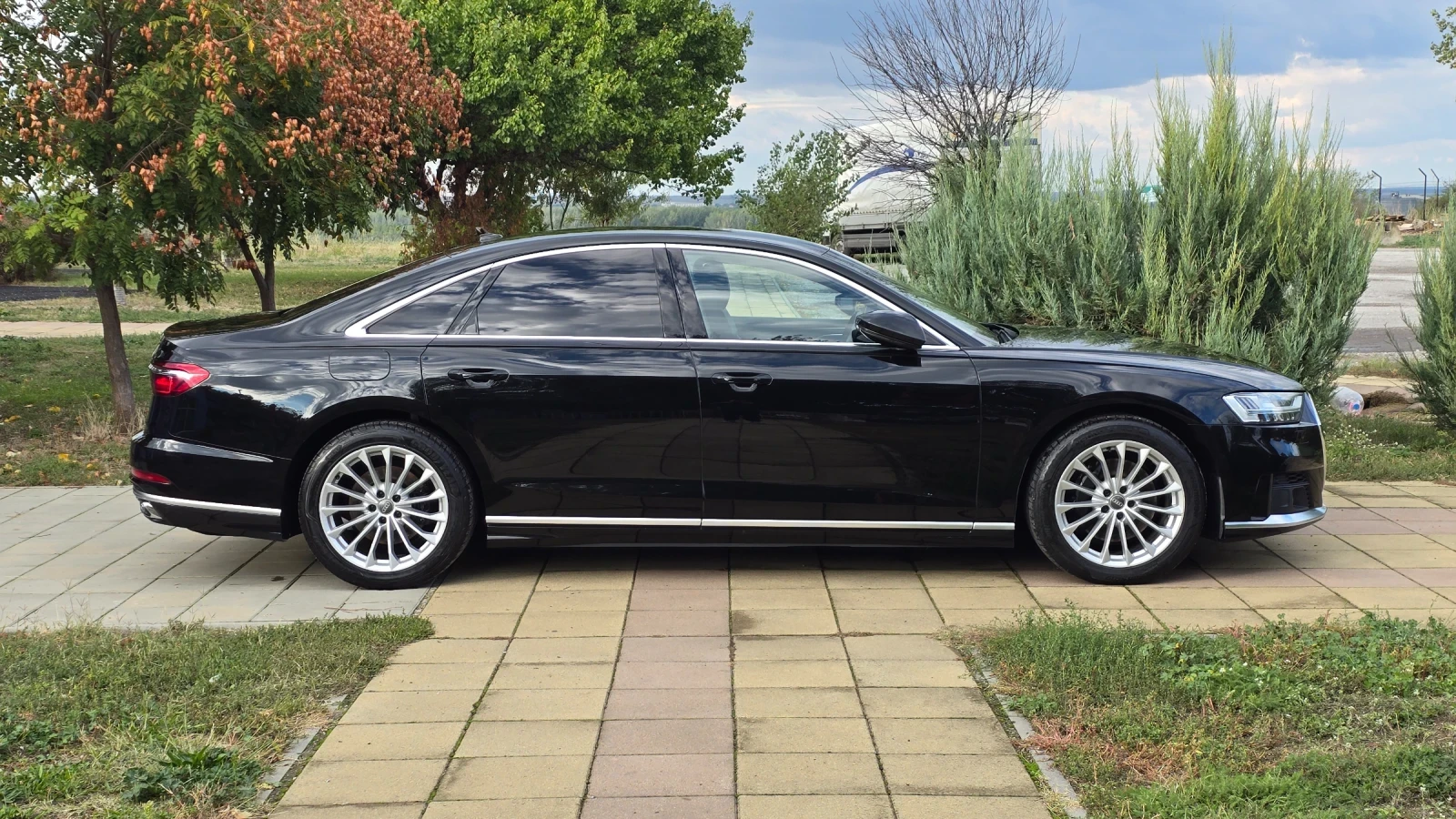 Audi A8  - изображение 5