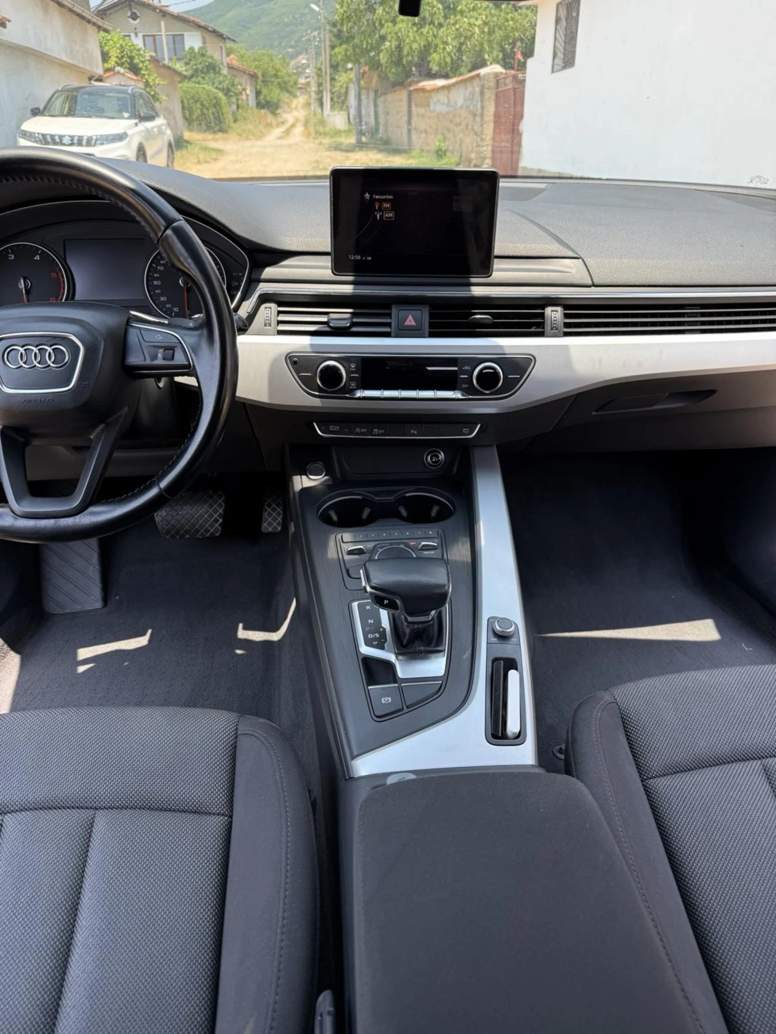 Audi A4 2.0 - изображение 6