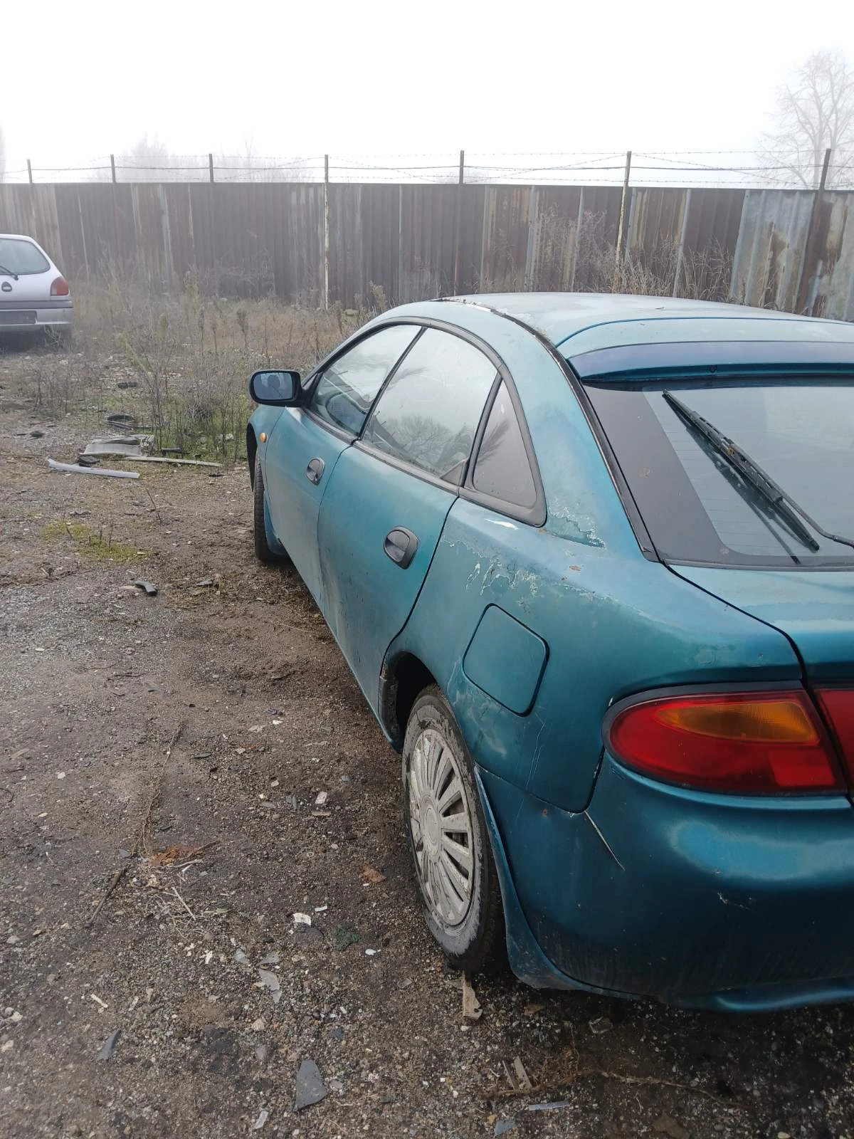 Mazda 323 F | Mobile.bg � ����������� 3