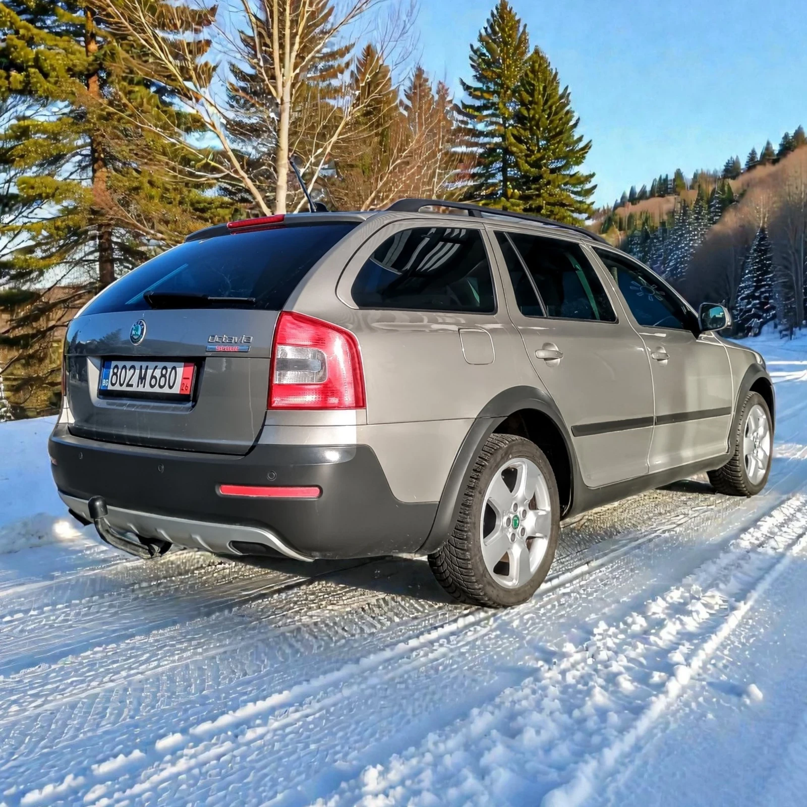 Skoda Octavia SCOUT * 4X4 * АВТОМАТ DSG-6 * 180000km * УНИКАТ *  - изображение 5