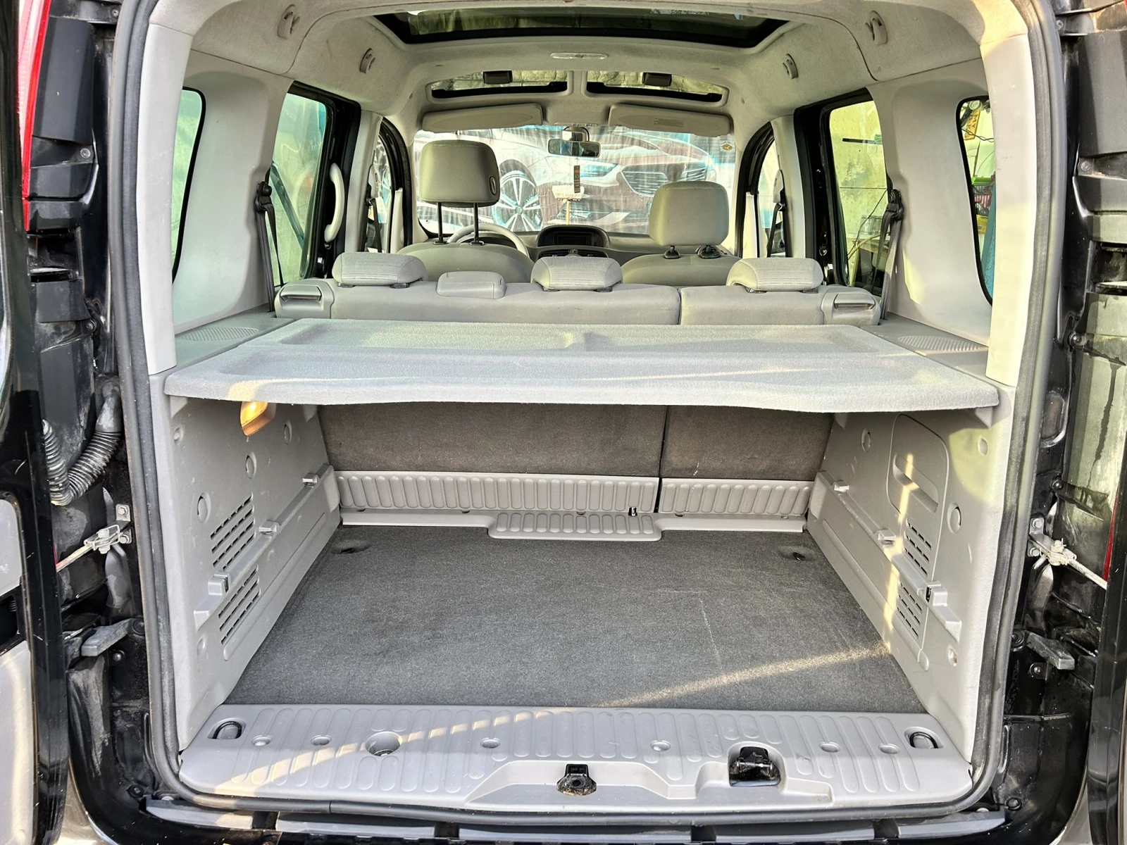Renault Kangoo 1.6i* Automat* Navi* Pano* Tempomat | Mobile.bg � ����������� 16