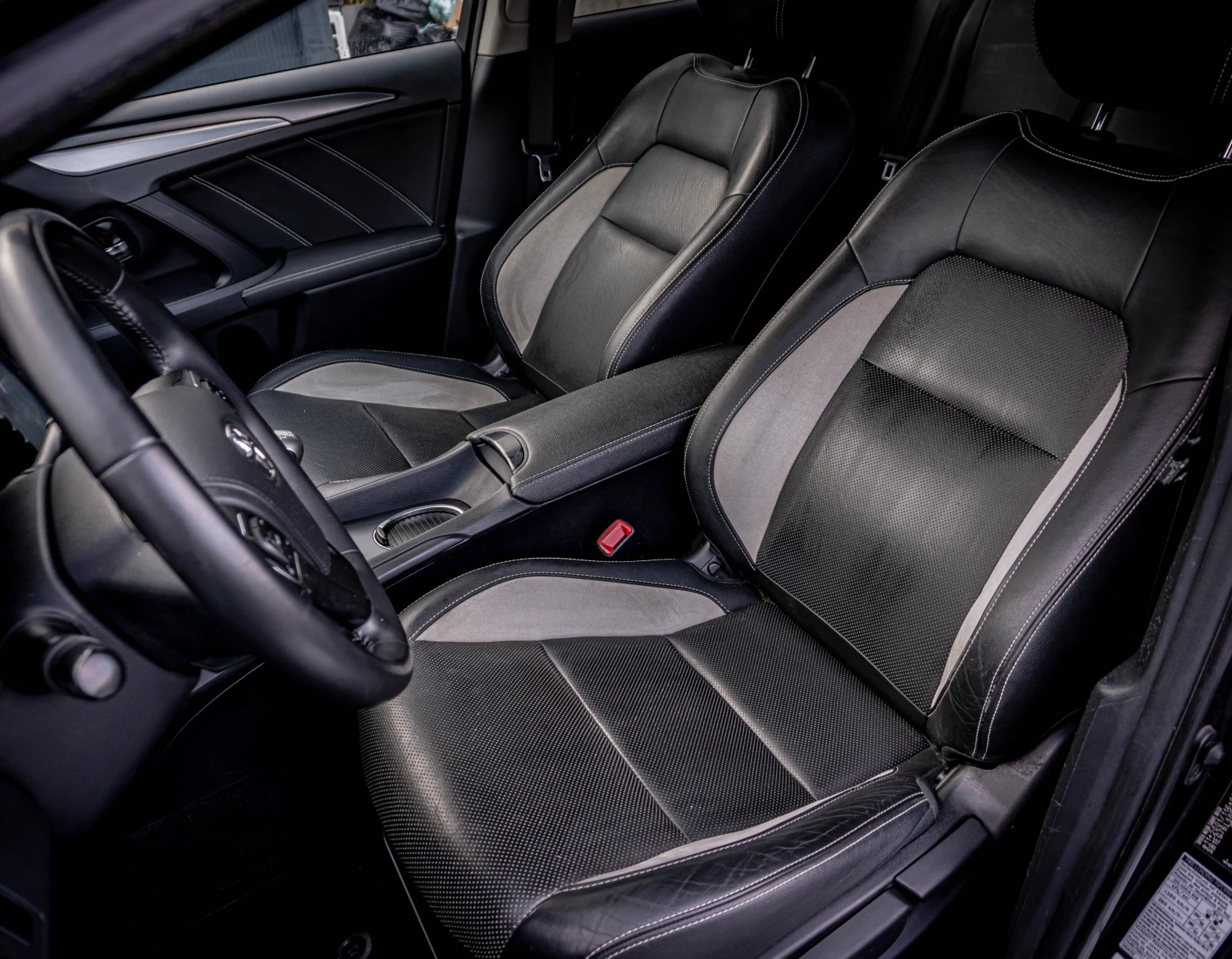 Toyota Avensis 1.8 бензин| ТОП!! КАТО НОВА! С ГАРАНЦИЯ!, снимка 11 - Автомобили и джипове - 53730678