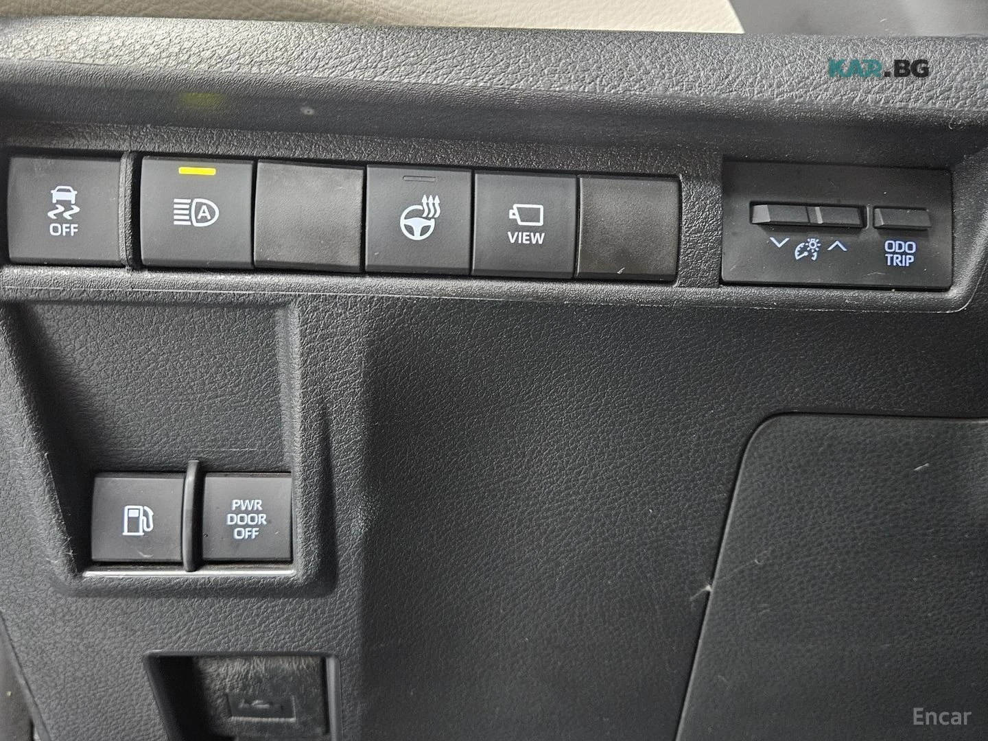 Toyota Sienna 2.5 HYBRID/360/ПОДГРЕВ/ОБДУХВАНЕ, снимка 13 - Автомобили и джипове - 54902469