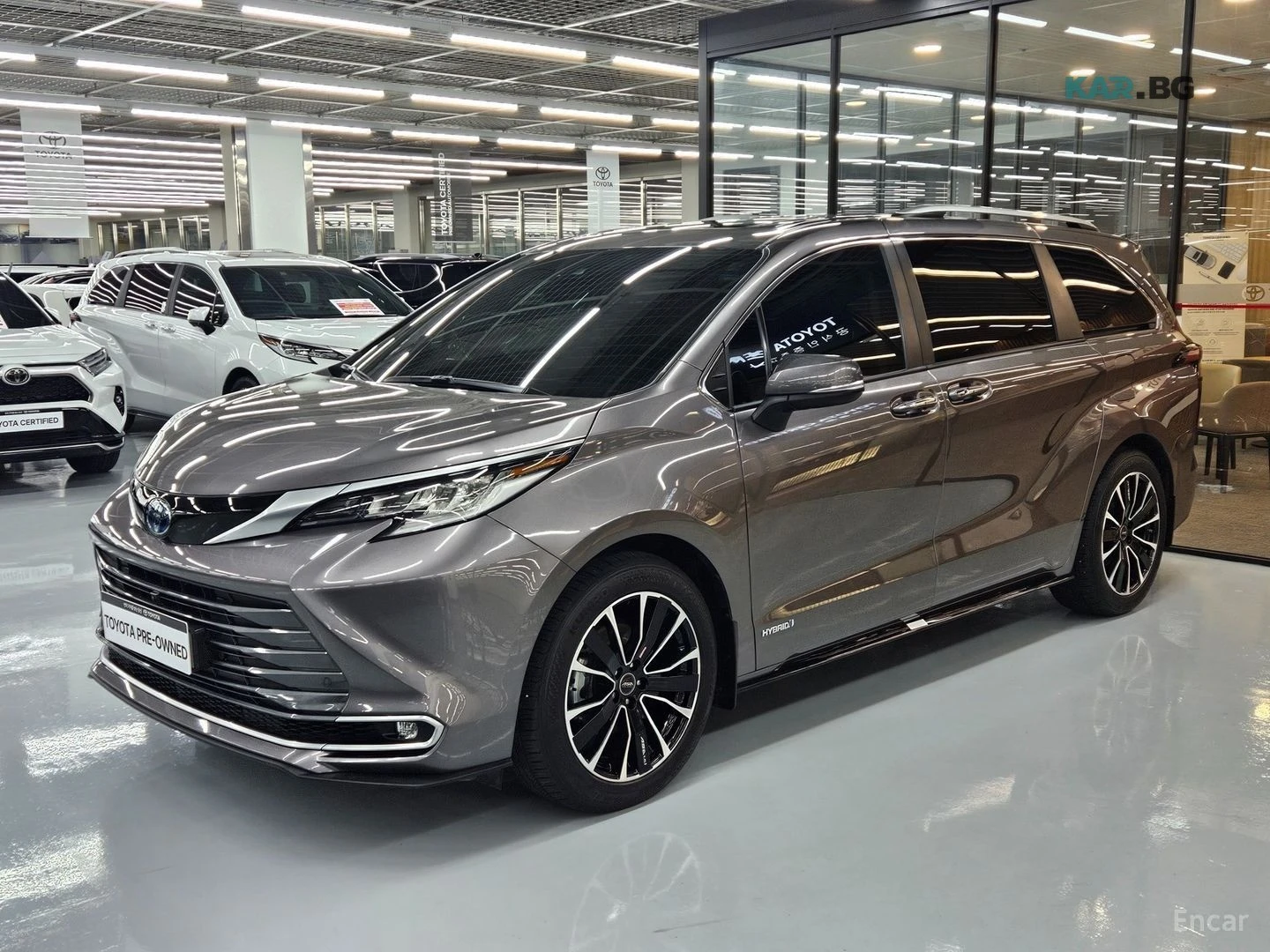 Toyota Sienna 2.5 HYBRID/360/ПОДГРЕВ/ОБДУХВАНЕ