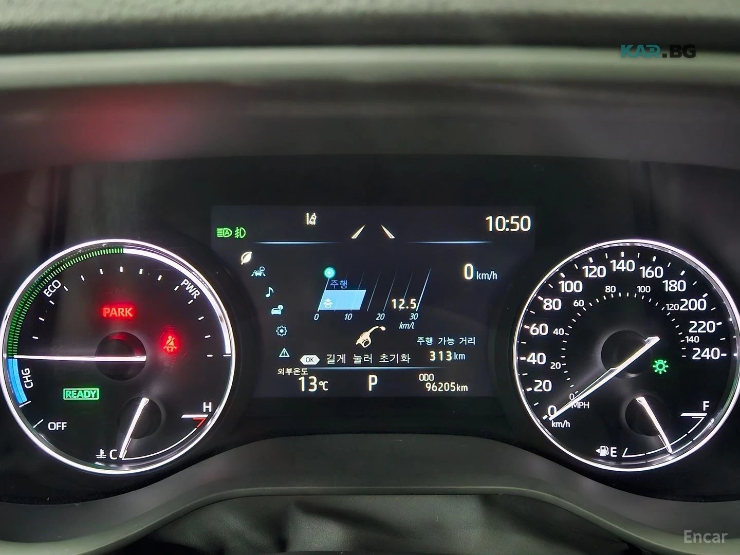Toyota Sienna 2.5 HYBRID/360/ПОДГРЕВ/ОБДУХВАНЕ, снимка 8 - Автомобили и джипове - 54902469